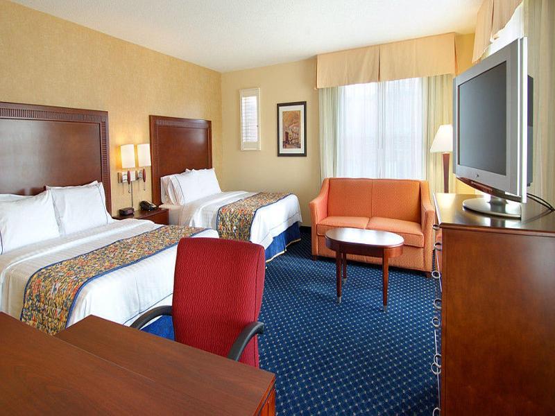 Kansas Marriott Country Club Plaza