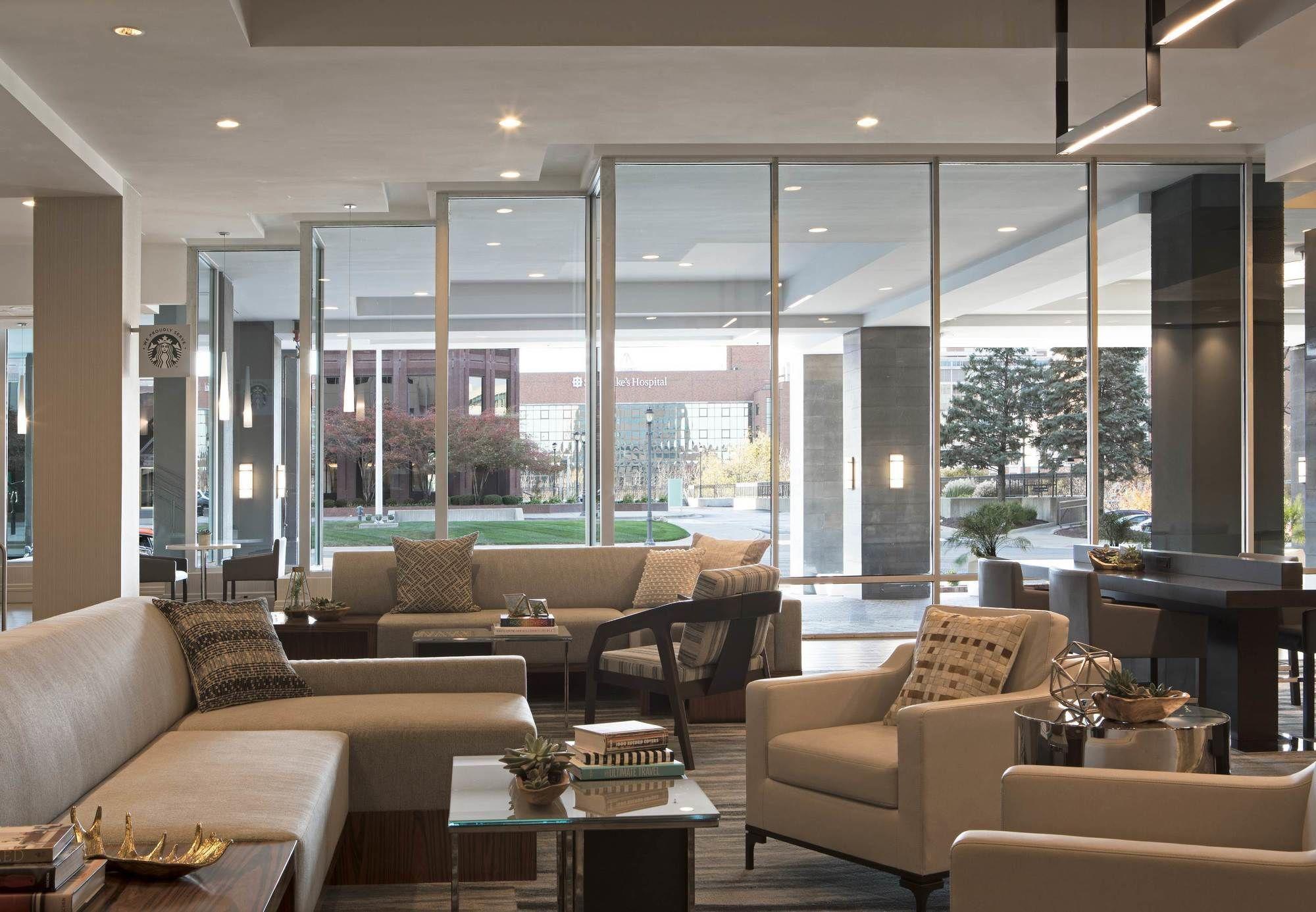 Hotel Kansas Marriott Country Club Plaza 3*
