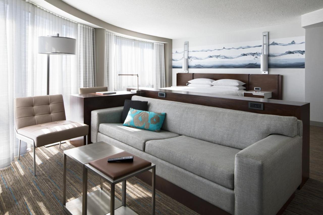 Hotel Kansas Marriott Country Club Plaza 3*